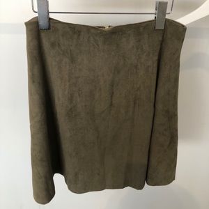 Juliette soft suede olive skater skirt size M